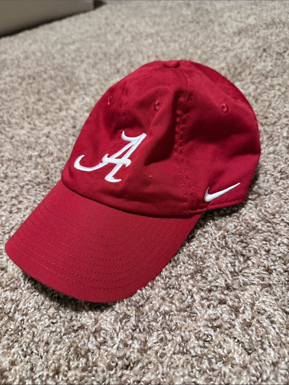 Nike Alabama Crimson Tide On-Field Adjustable Ball Cap (OS)